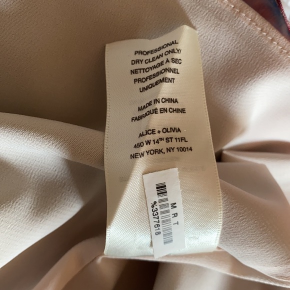 ALICE + OLIVIA Watercolor Faces Dress. Small - Picture 10 of 11